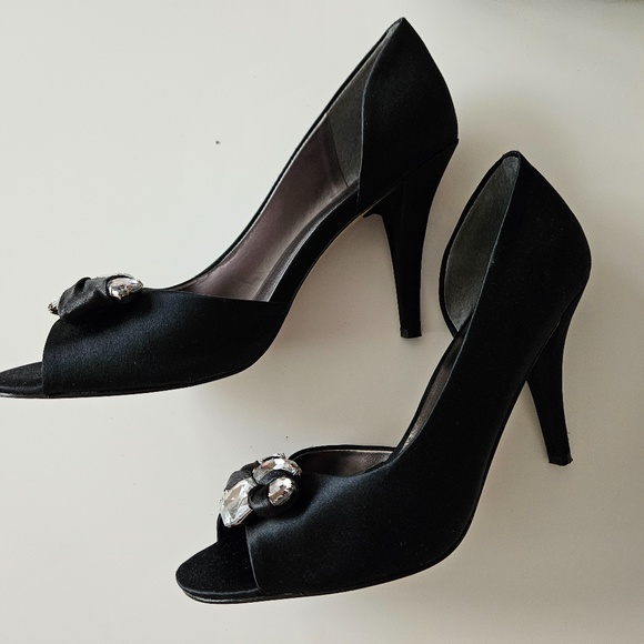 Nine West D'Orsay Black Gemstone Satin Heels Size 7.5 Vintage Style - Picture 8 of 8